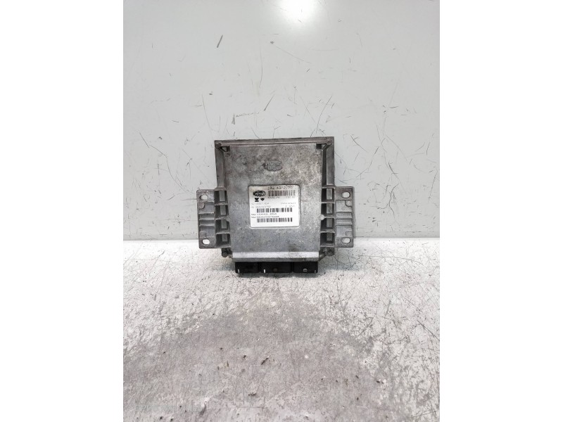 Recambio de centralita motor uce para peugeot 206 berlina xn referencia OEM IAM 9642597680 9642423780 IAW48P270