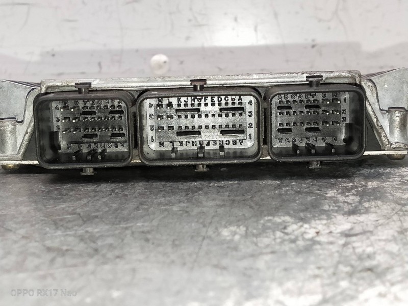 Recambio de centralita motor uce para peugeot 206 berlina xn referencia OEM IAM 9642597680 9642423780 IAW48P270