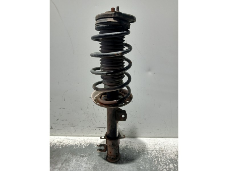 Recambio de amortiguador delantero derecho para peugeot bipper referencia OEM IAM 51821088 GP32724 