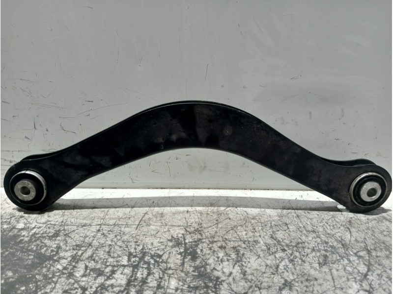 Recambio de brazo suspension superior trasero derecho para audi a4 avant (8wd) referencia OEM IAM 8W0505398F  