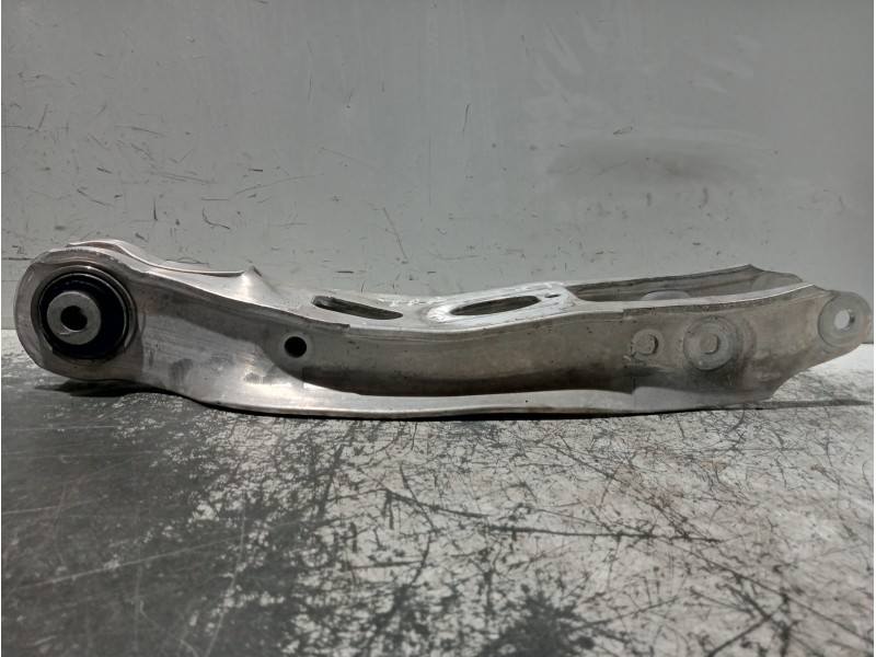 Recambio de brazo suspension inferior trasero derecho para audi a4 avant (8wd) referencia OEM IAM 8W0505311H  