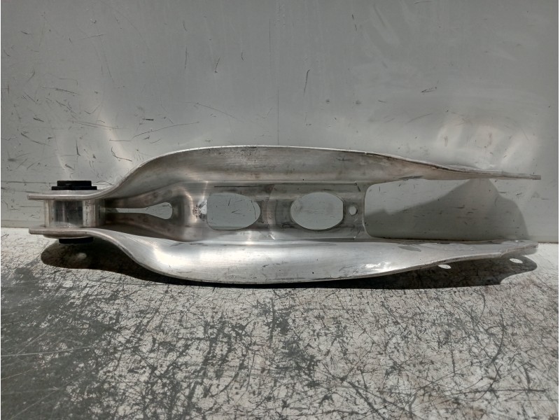 Recambio de brazo suspension inferior trasero derecho para audi a4 avant (8wd) referencia OEM IAM 8W0505311H  
