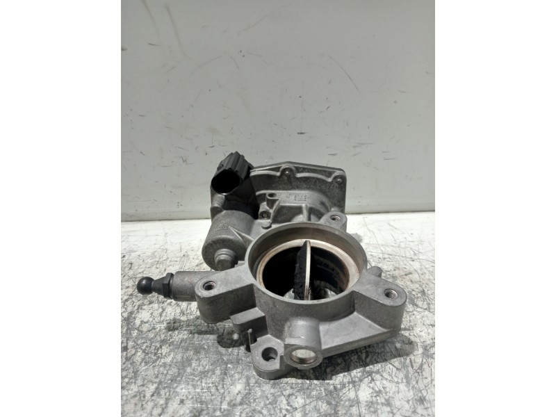 Recambio de caja mariposa para opel insignia berlina 2.0 16v cdti referencia OEM IAM 55564164  
