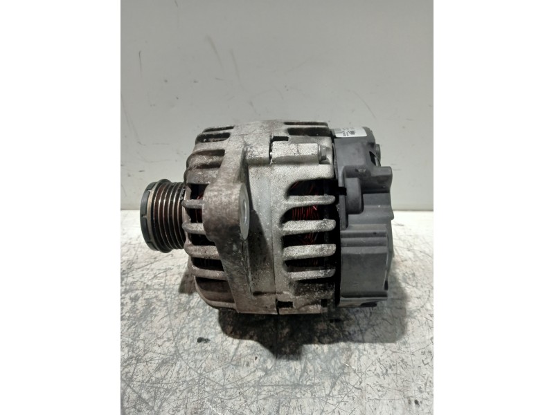 Recambio de alternador para opel insignia berlina 2.0 16v cdti referencia OEM IAM 13502582 2650800A TG12C036