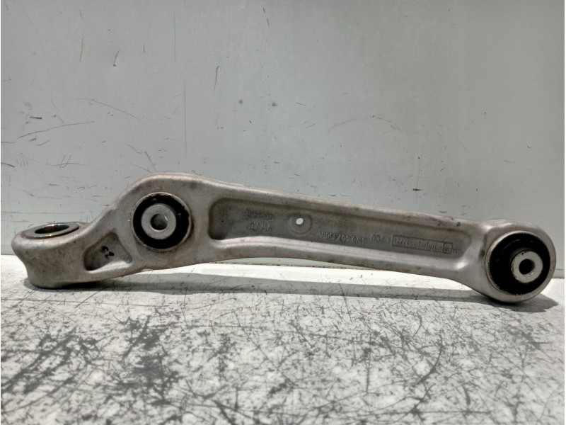 Recambio de brazo suspension inferior delantero derecho para audi a4 avant (8wd) referencia OEM IAM 8W0407156A  