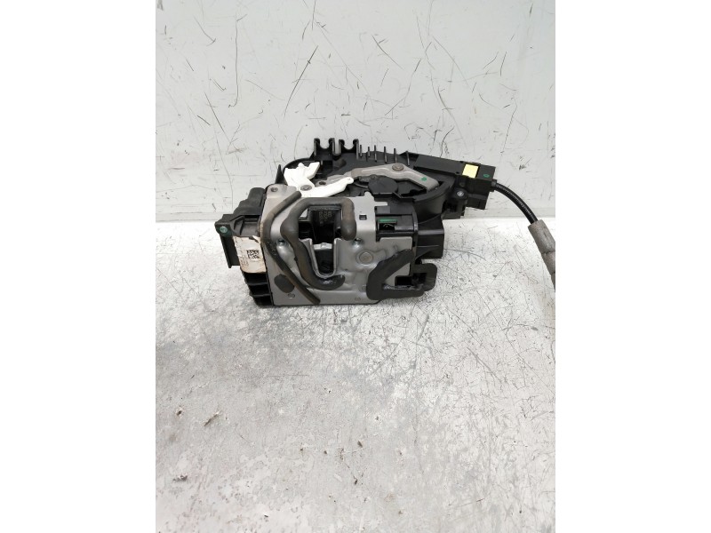 Recambio de motor cierre centralizado trasero izquierdo para mercedes clase c (w205) lim. 2.1 cdi cat referencia OEM IAM A099730