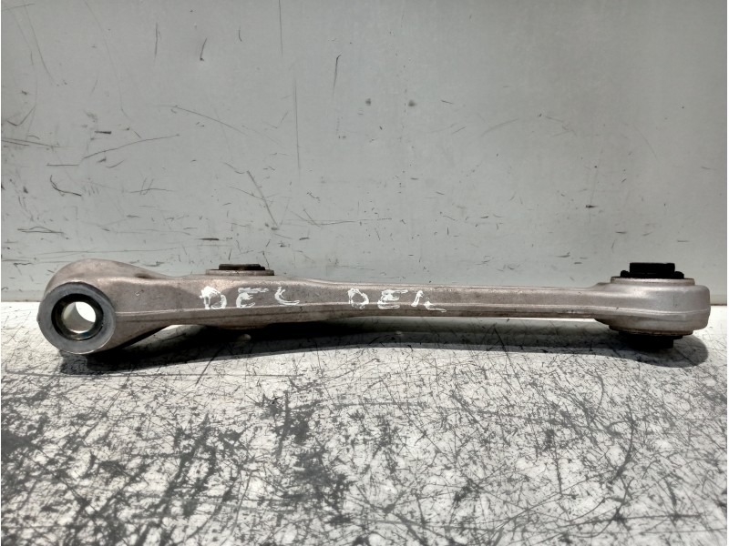 Recambio de brazo suspension inferior delantero derecho para audi a4 avant (8wd) referencia OEM IAM 8W0407156A  