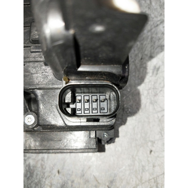 Recambio de motor cierre centralizado trasero izquierdo para mercedes clase c (w205) lim. 2.1 cdi cat referencia OEM IAM A099730