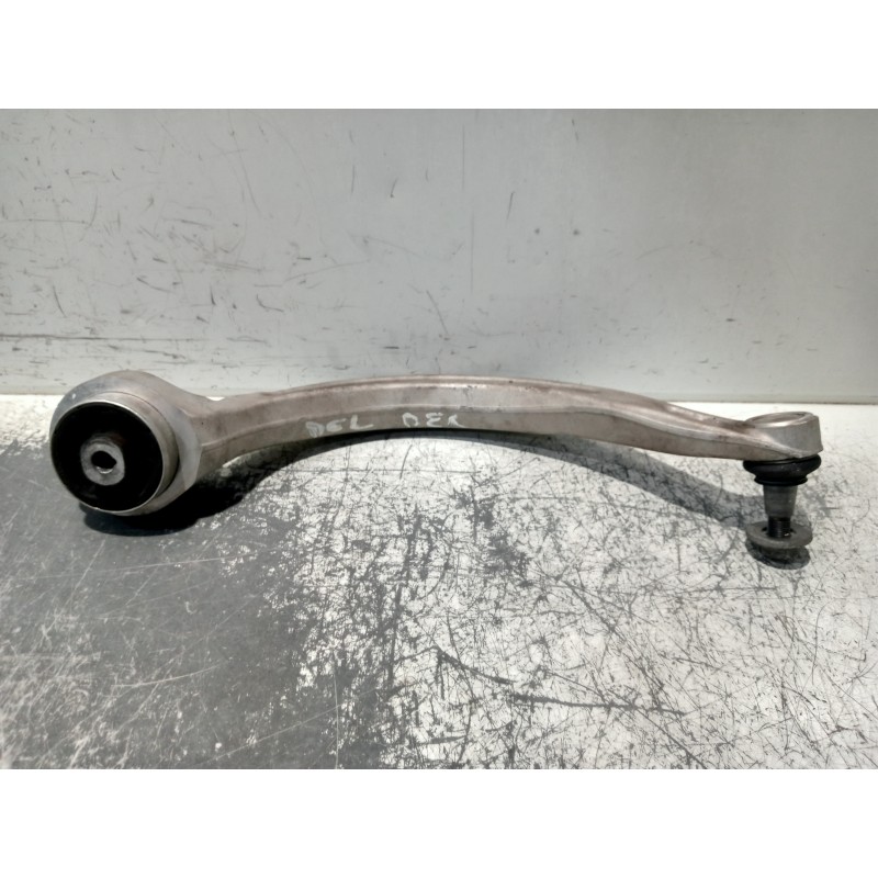 Recambio de brazo suspension inferior delantero derecho para audi a4 avant (8wd) referencia OEM IAM 8W0407696B  