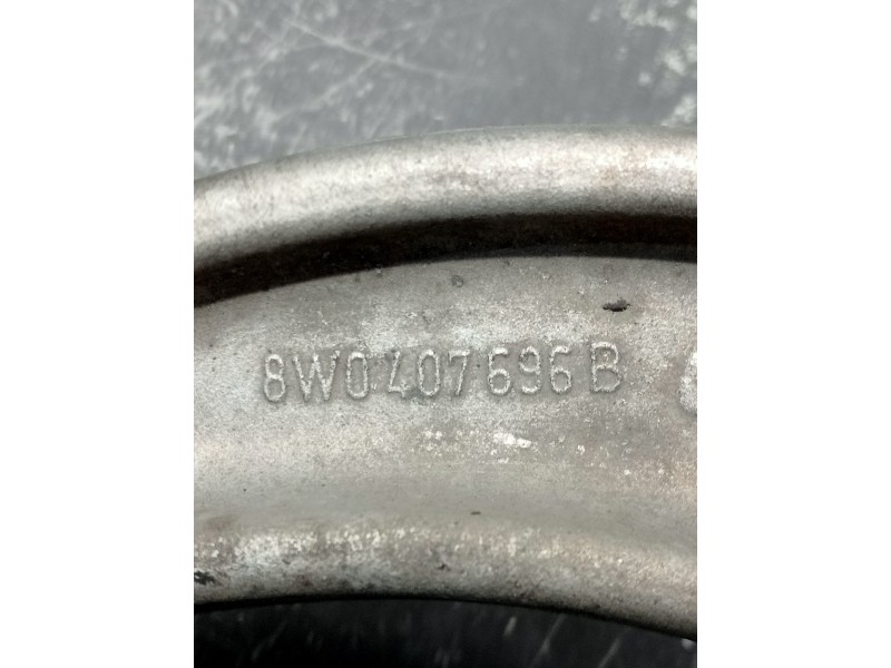 Recambio de brazo suspension inferior delantero derecho para audi a4 avant (8wd) referencia OEM IAM 8W0407696B  