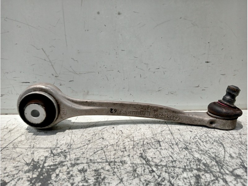 Recambio de brazo suspension superior delantero derecho para audi a4 avant (8wd) referencia OEM IAM 8W0407510D  
