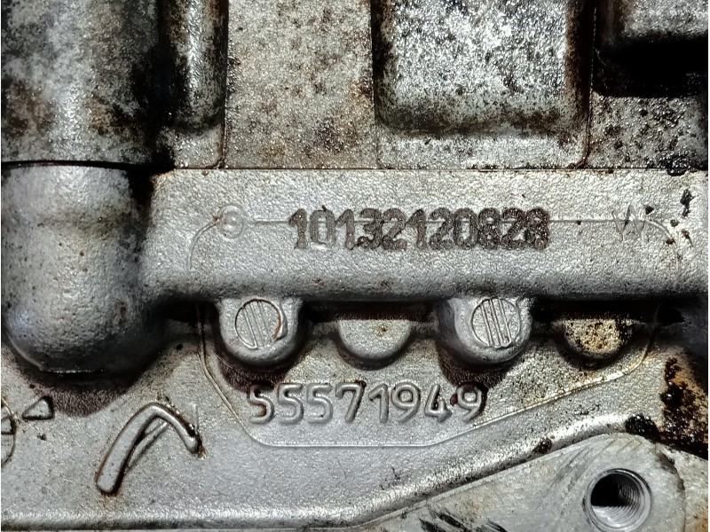 Recambio de culata para opel insignia berlina 2.0 16v cdti referencia OEM IAM 55571949 55565668 