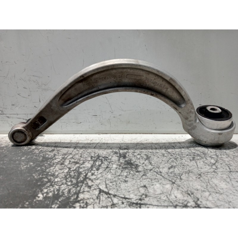 Recambio de brazo suspension inferior delantero izquierdo para audi a4 avant (8wd) referencia OEM IAM 8W0407695B  
