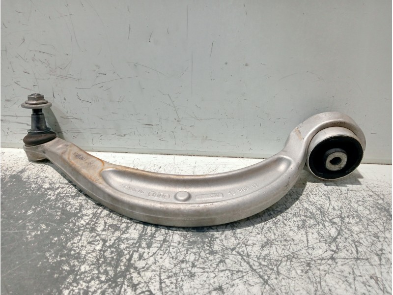 Recambio de brazo suspension inferior delantero izquierdo para audi a4 avant (8wd) referencia OEM IAM 8W0407695B  