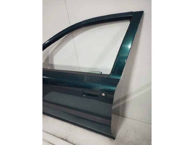 Recambio de puerta delantera izquierda para volvo v70 familiar referencia OEM IAM    Recambio de puerta delantera izquierda para volvo v70 familiar referencia OEM IAM