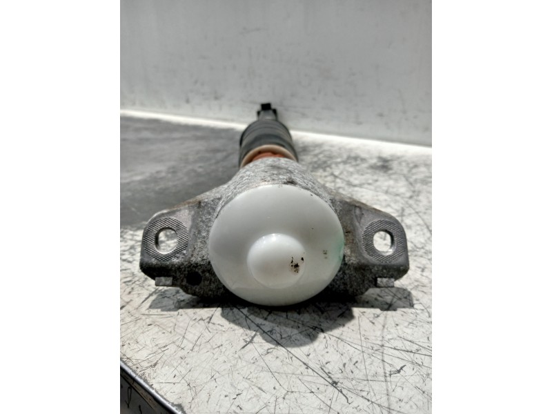 Recambio de amortiguador trasero derecho para audi a4 avant (8wd) referencia OEM IAM 8W9035E 8W9513035E 