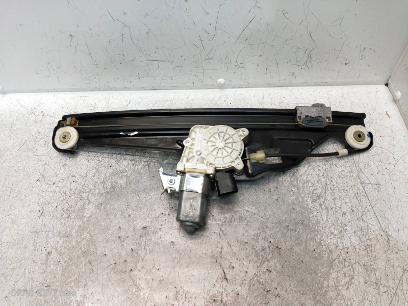 Recambio de elevalunas trasero derecho para bmw serie 5 touring (e61) referencia OEM IAM 7034388S 7075674E 5P