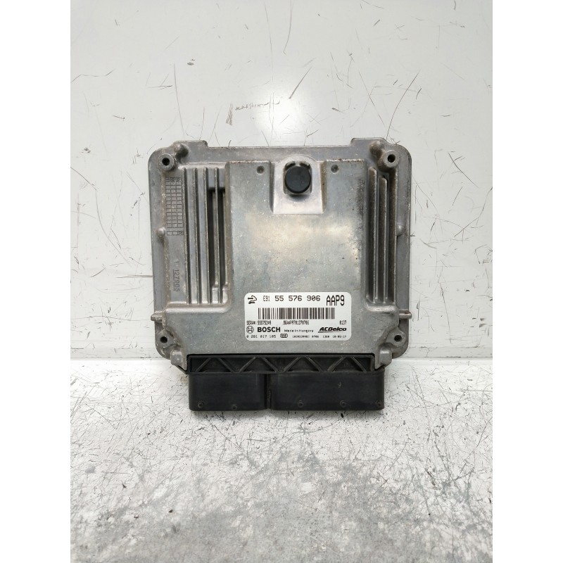 Recambio de centralita motor uce para opel insignia berlina 2.0 16v cdti referencia OEM IAM 0281017105 55576906 55575349