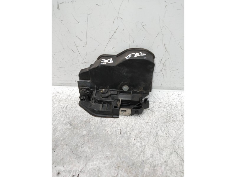 Recambio de motor cierre centralizado trasero derecho para bmw serie 5 touring (e61) referencia OEM IAM 7154630  5P