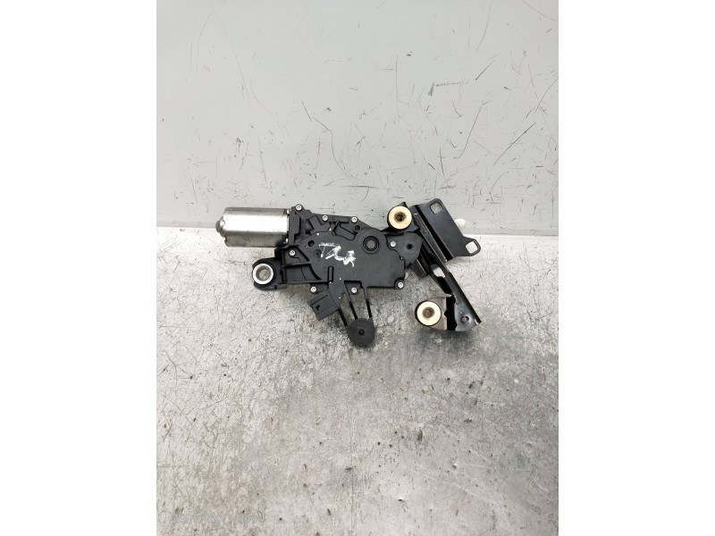 Recambio de motor limpia trasero para bmw serie 5 touring (e61) referencia OEM IAM 0390201597  