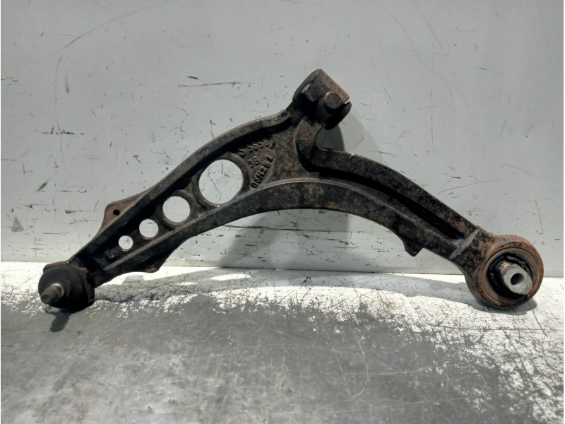 Recambio de brazo suspension inferior delantero izquierdo para fiat punto berlina (188) 1.3 jtd cat referencia OEM IAM S5658  