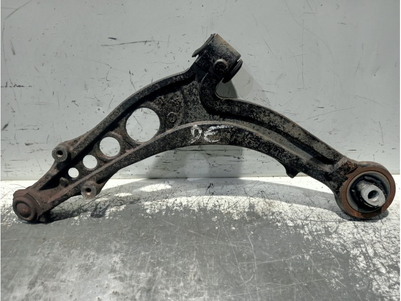 Recambio de brazo suspension inferior delantero derecho para fiat punto berlina (188) 1.3 jtd cat referencia OEM IAM D5659  