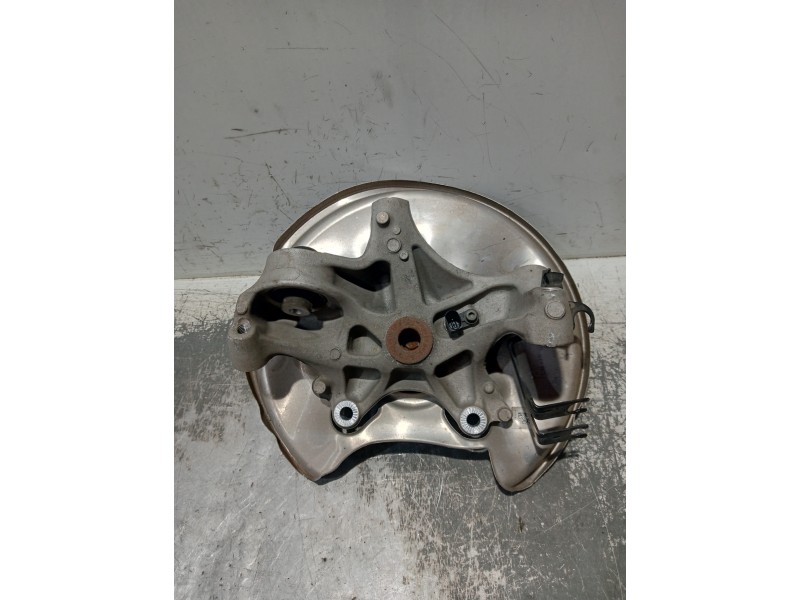 Recambio de mangueta trasera izquierda para audi a4 avant (8wd) referencia OEM IAM 8W0505459F 8W0615611D 