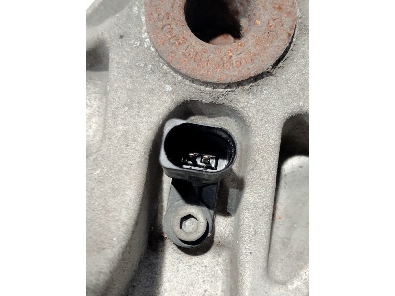 Recambio de mangueta trasera izquierda para audi a4 avant (8wd) referencia OEM IAM 8W0505459F 8W0615611D 