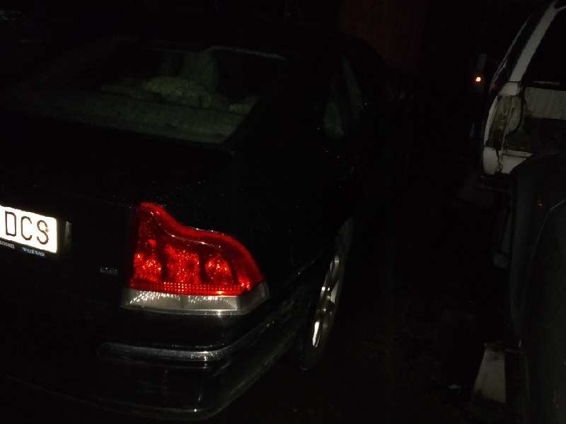 volvo s60 berlina del año 2004