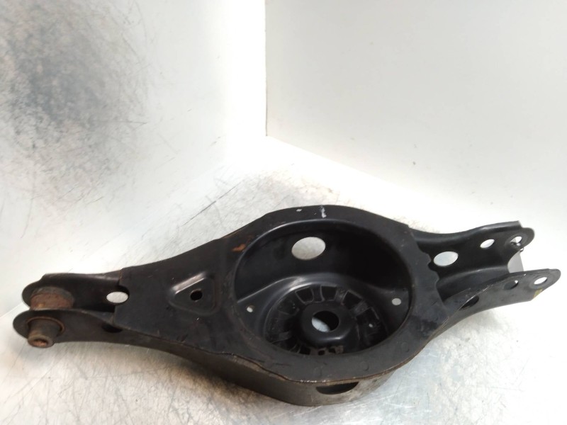 Recambio de brazo suspension inferior trasero izquierdo para nissan murano (z50) 3.5 v6 cat referencia OEM IAM   
