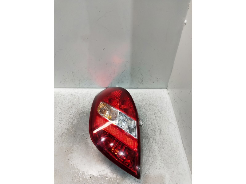 Recambio de piloto trasero izquierdo para hyundai i20 referencia OEM IAM 924014P000  