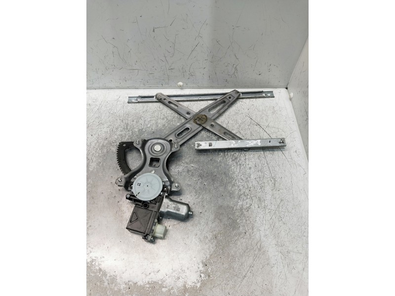 Recambio de elevalunas delantero izquierdo para hyundai i20 referencia OEM IAM 988101J110 0620201120 5P