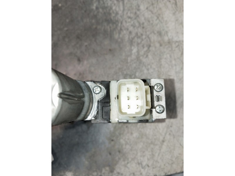 Recambio de elevalunas delantero izquierdo para hyundai i20 referencia OEM IAM 988101J110 0620201120 5P