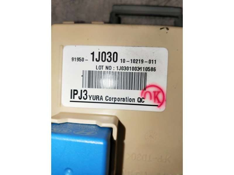 Recambio de caja reles / fusibles para hyundai i20 referencia OEM IAM 919501J030  