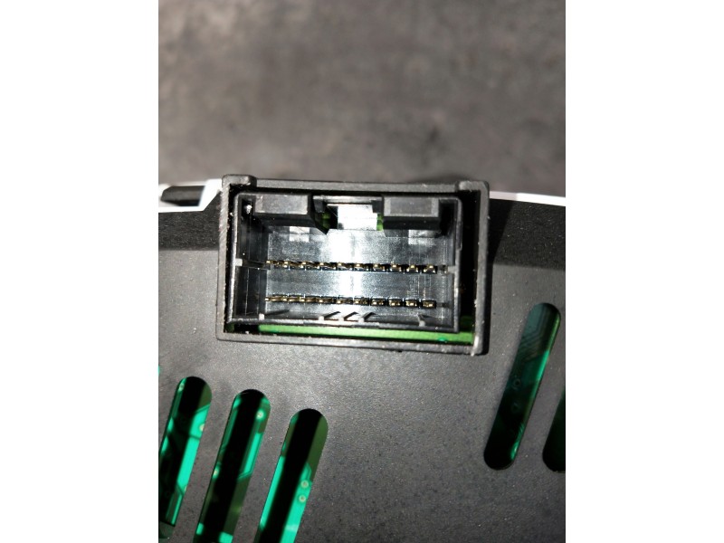 Recambio de cuadro instrumentos para hyundai i20 referencia OEM IAM A2C53398836 940061J170 