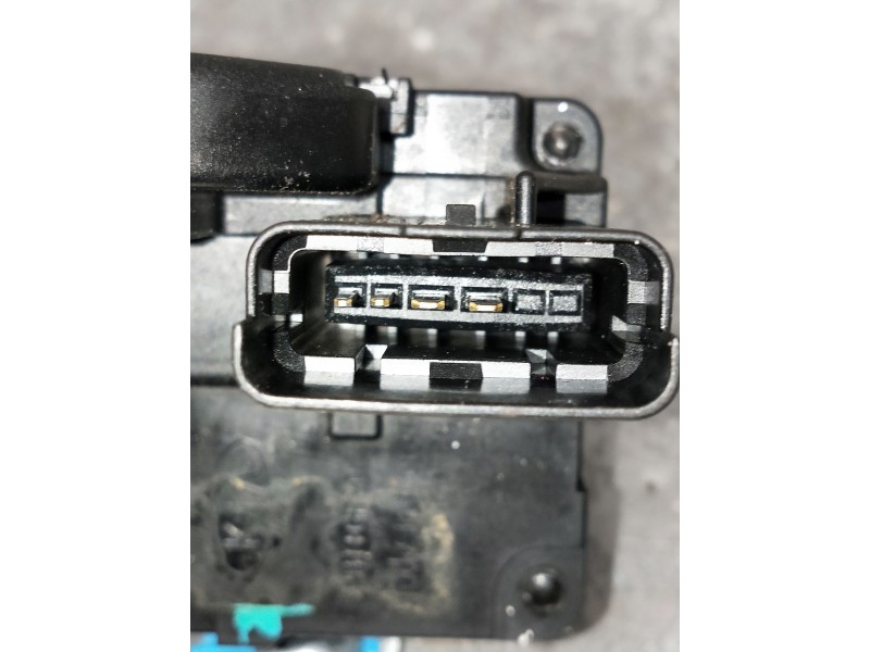 Recambio de motor cierre centralizado delantero derecho para hyundai i20 referencia OEM IAM   5P