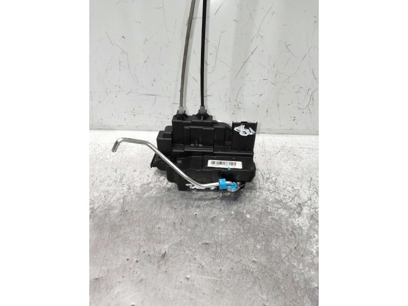 Recambio de motor cierre centralizado trasero derecho para hyundai i20 referencia OEM IAM 81420J020  5P