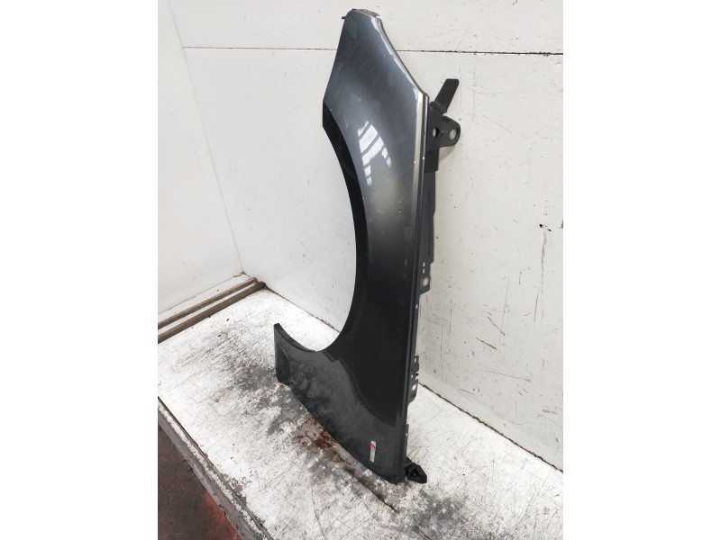 Recambio de aleta delantera izquierda para audi a4 avant (8w5) sport edition quattro referencia OEM IAM   