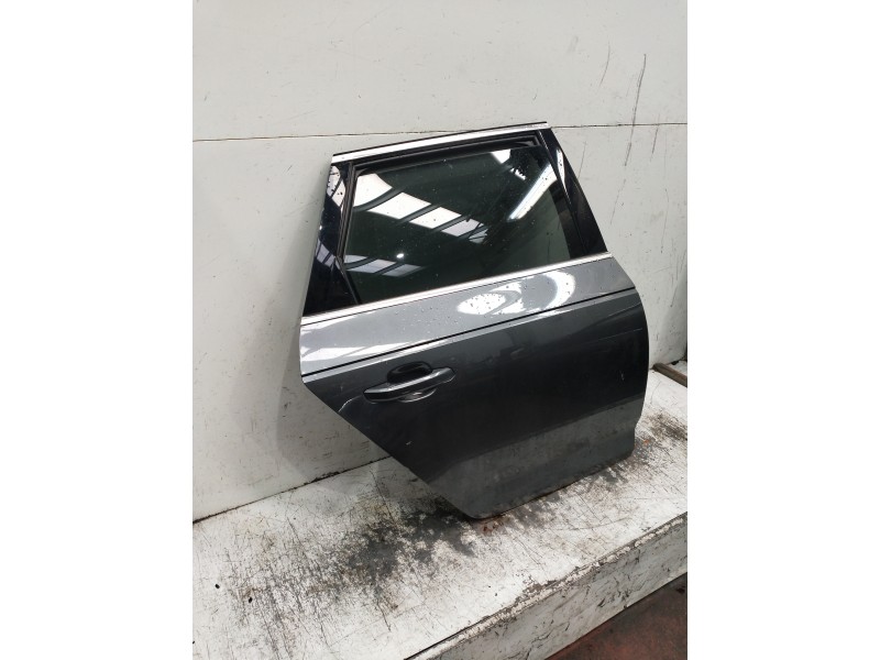Recambio de puerta trasera derecha para audi a4 avant (8w5) sport edition quattro referencia OEM IAM   5P