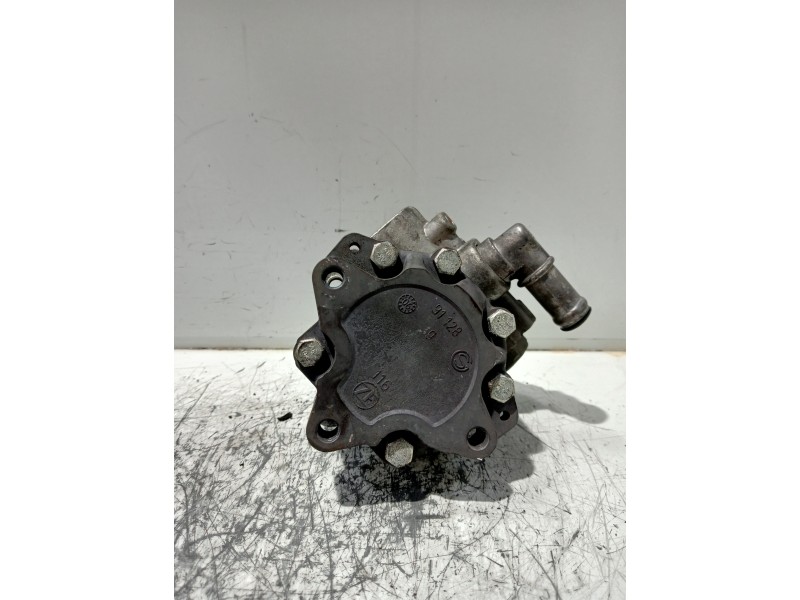 Recambio de bomba direccion para audi a6 berlina (4f2) referencia OEM IAM 7692955200 4F0145155E 