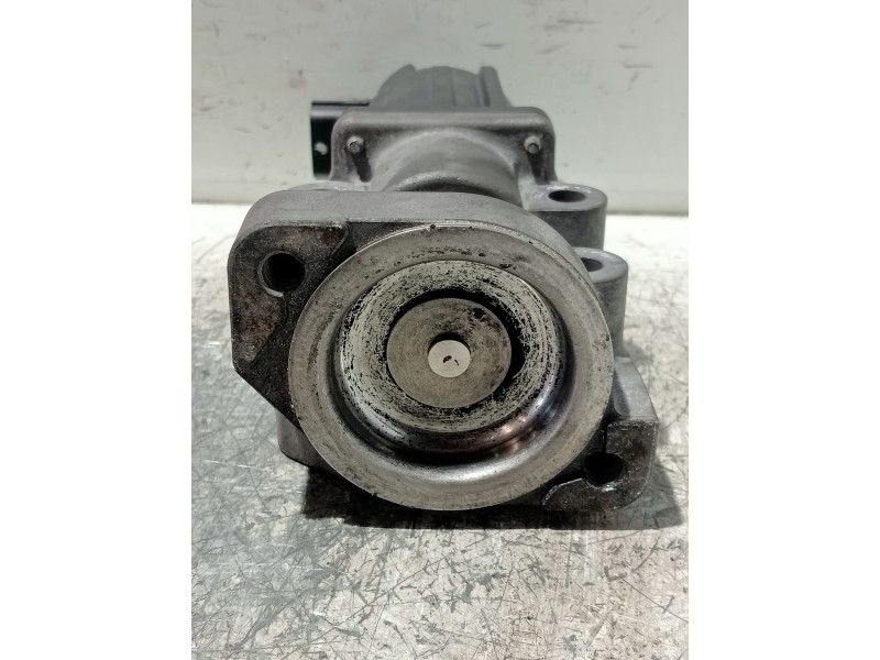 Recambio de valvula egr para opel zafira b referencia OEM IAM 8973766633 K5T70380 