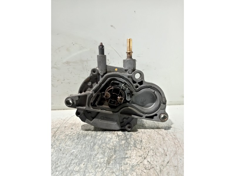 Recambio de depresor freno / bomba vacio para opel zafira b referencia OEM IAM   