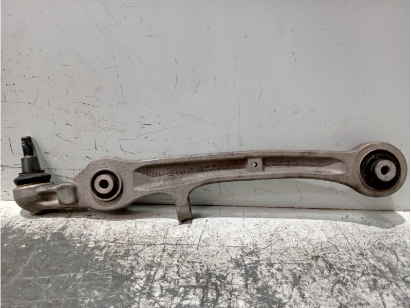 Recambio de brazo suspension inferior delantero derecho para audi a6 berlina (4f2) referencia OEM IAM 4F0407151  
