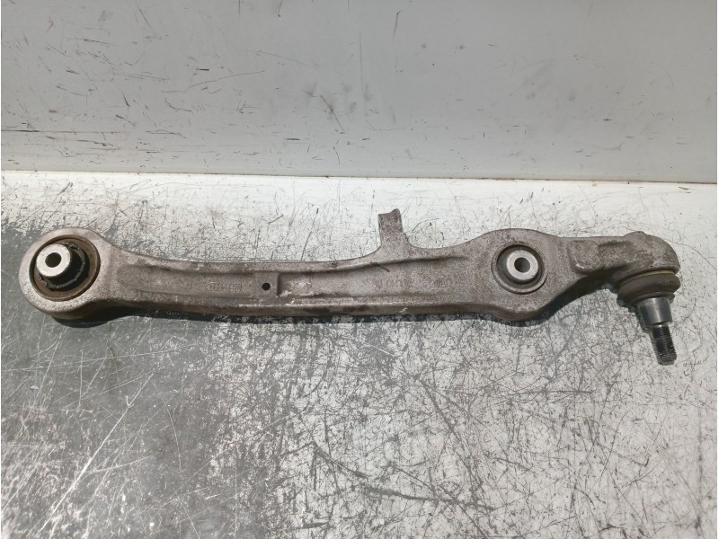 Recambio de brazo suspension inferior delantero izquierdo para audi a6 berlina (4f2) referencia OEM IAM 4F0407151  
