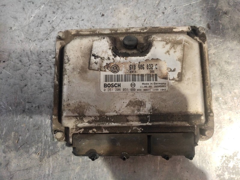 Recambio de centralita motor uce para seat ibiza (6k1) signo referencia OEM IAM 0261206031 6K0906032C 