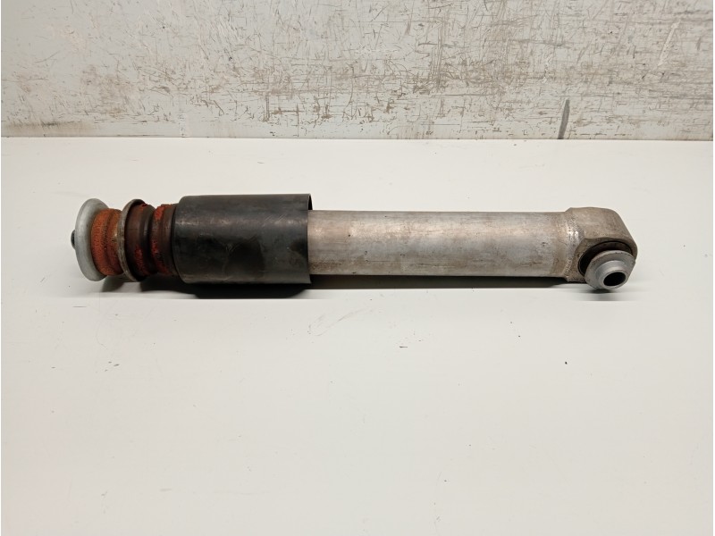 Recambio de amortiguador trasero derecho para bmw serie 5 touring (e61) referencia OEM IAM 33526766587  