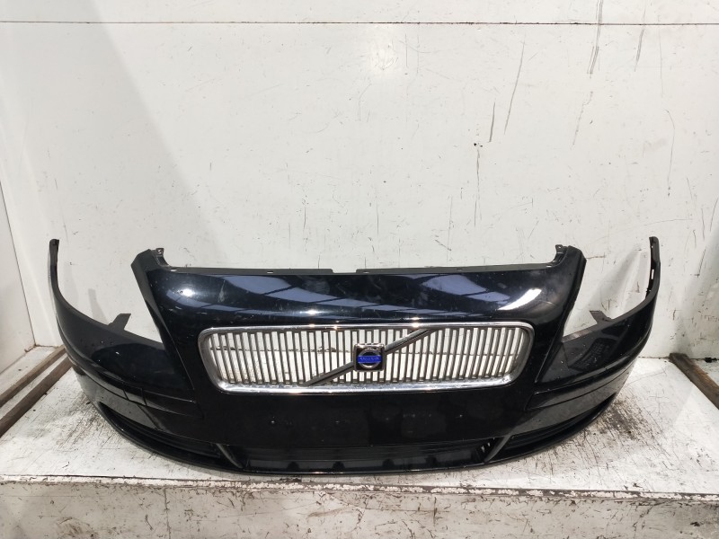 Recambio de paragolpes delantero para volvo v50 familiar 1.8 kinetic referencia OEM IAM   