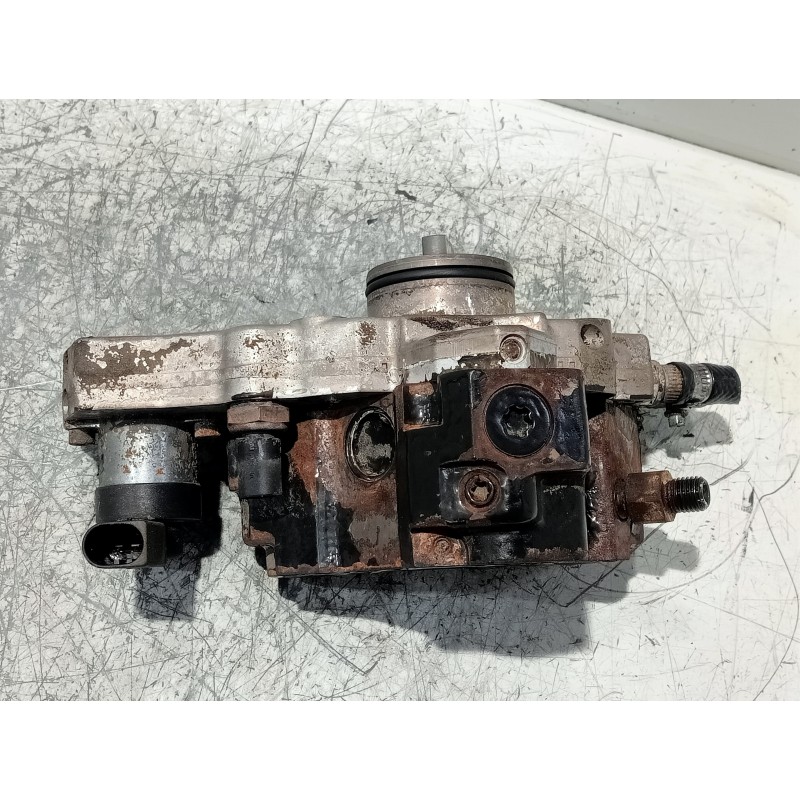 Recambio de bomba inyeccion para mercedes clase c (w203) berlina 2.2 cdi cat referencia OEM IAM A6460700101 0445010078 