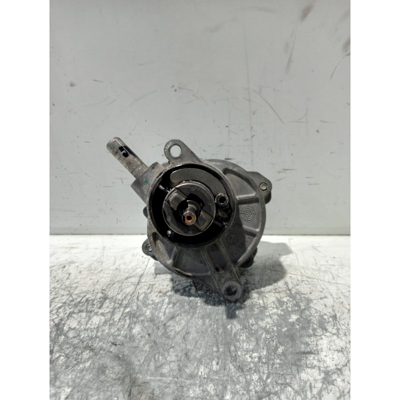 Recambio de depresor freno / bomba vacio para mercedes clase c (w203) berlina 2.2 cdi cat referencia OEM IAM A6462300165  