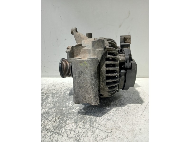 Recambio de alternador para mercedes clase c (w203) berlina 2.2 cdi cat referencia OEM IAM A0131540002 0124625014 